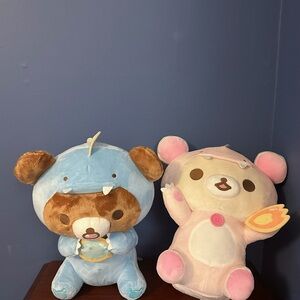 NWT Set Of 2 San-X Rilakkuma Korilakkuma Pink Blue Dino Holding Cookie 16" Plush
